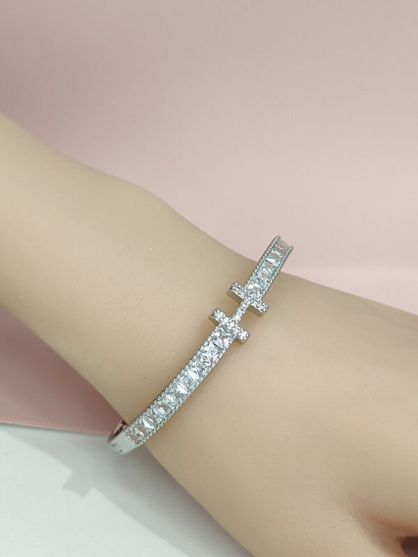 Copper Bangles Bracelets Triangle Zircon Good Quality No Change Color For Women Girls CC24110002