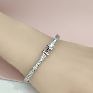 Copper Bangles Bracelets V Shape Zircon Good Quality No Change Color For Women Girls CC24110007