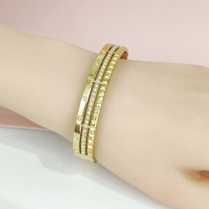 Stainless Steel Bangles Bracelets Crystals/Zirconia Jointed Triple Row Good Quality No Change Color For Women Girls CS24110002