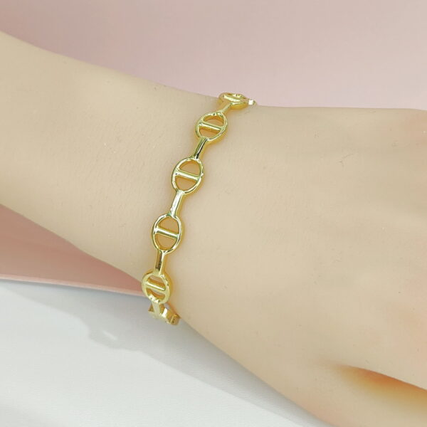 Stainless Steel Bangles Bracelets Crystals/Zirconia Snout Good Quality No Change Color For Women Girls CS24110007