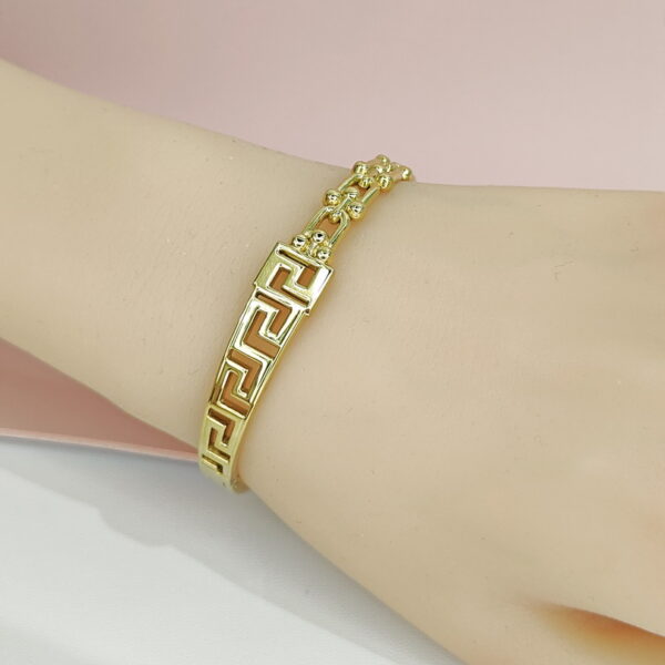 Stainless Steel Bangles Bracelets Crystals/Zirconia Medusa'S Labyrinth Good Quality No Change Color For Women Girls CS24110009