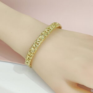 Stainless Steel Bangles Bracelets Crystals/Zirconia Twisted Knitting Good Quality No Change Color For Women Girls CS24110011