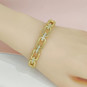 Stainless Steel Bangles Bracelets Crystals/Zirconia Rectangle Good Quality No Change Color For Women Girls CS24110018
