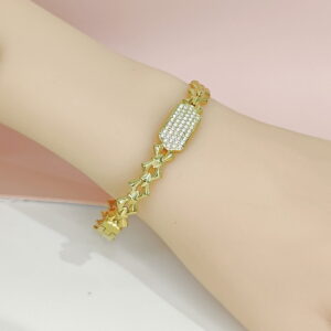 Stainless Steel Bangles Bracelets Crystals/Zirconia Geometric Good Quality No Change Color For Women Girls CS24110022