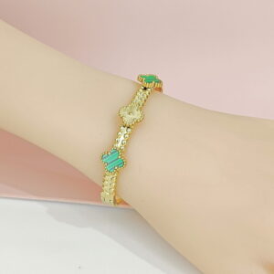 Stainless Steel Bangles Bracelets Crystals/Zirconia Lucky Emerald Colour Clover Good Quality No Change Color For Women Girls CS24110034