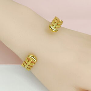 Stainless Steel Bangles Bracelets Crystals/Zirconia Leaf Pigtail Good Quality No Change Color For Women Girls CS24110050