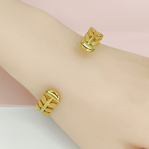 Stainless Steel Bangles Bracelets Crystals/Zirconia Leaf Pigtail Good Quality No Change Color For Women Girls CS24110050