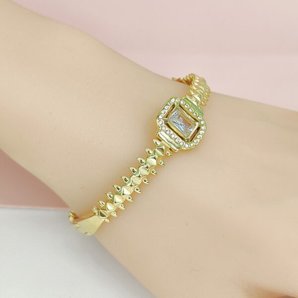 Stainless Steel Bangles Bracelets Crystals/Zirconia Courtly Style Square Good Quality No Change Color For Women Girls CS24110059