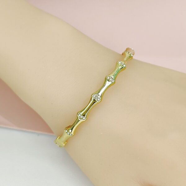 Stainless Steel Bangles Bracelets Crystals/Zirconia Slub Good Quality No Change Color For Women Girls CS24110072
