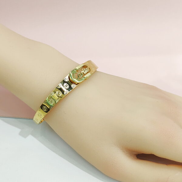 Stainless Steel Bangles Bracelets Geometric With Characte Good Quality No Change Color For Women Girls CS241216008