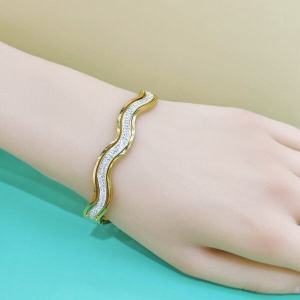 Stainless Steel Bangles Bracelets Crystals/Zirconia S Waved  Snakeshape Good Quality No Change Color For Women Girls CS250108002
