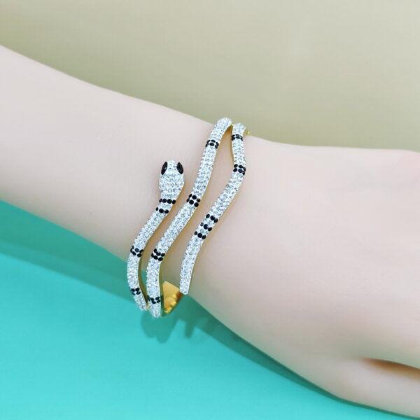 Stainless Steel Bangles Bracelets Crystals/Zirconia Snake Shape Good Quality No Change Color For Women Girls CS250108011