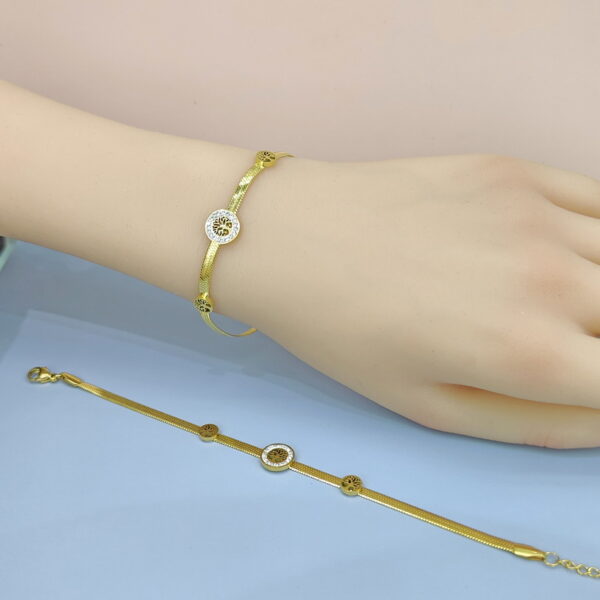 Stainless Steel Bracelets Bangles with Pandents Tree Of Life Good Quality No Change Color For Women Girls  ES250108014