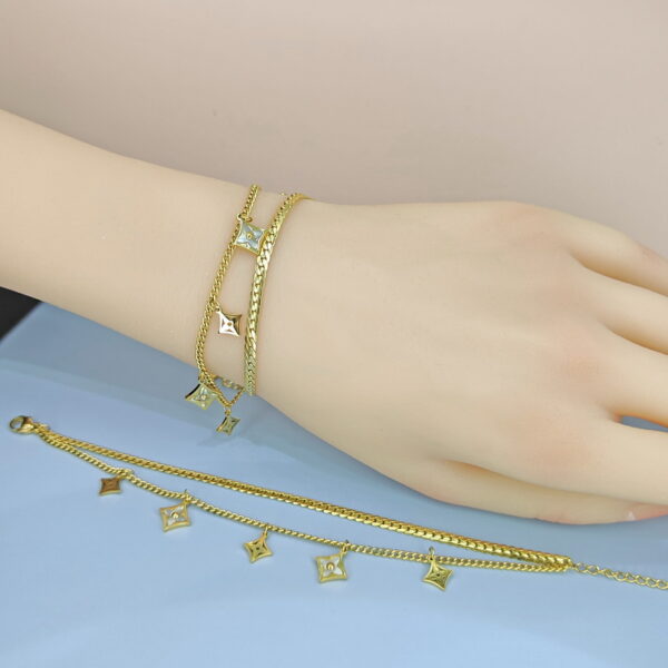 Stainless Steel Bracelets Bangles with Pandents Four-Leaf Clover Good Quality No Change Color For Women Girls  ES250108048