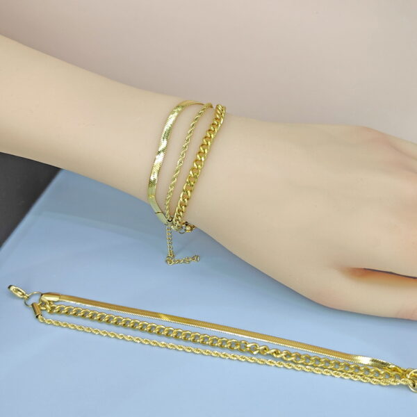 Stainless Steel Bracelets Bangles with Pandents 3-Ply Chains Good Quality No Change Color For Women Girls  ES250108089