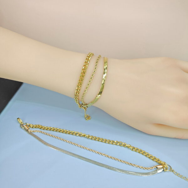 Stainless Steel Bracelets Bangles with Pandents 3-Ply Chains Good Quality No Change Color For Women Girls  ES250108094