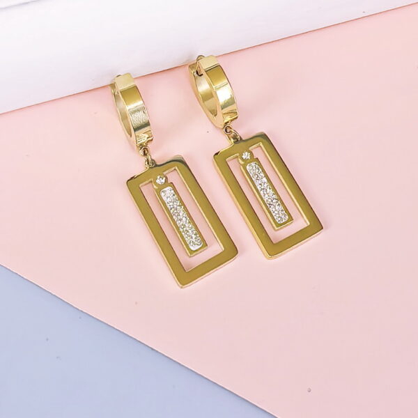 Stainless Steel Cubic Earrings  for Women and Girls Rectangle Good Quality No Change Color BS250301022