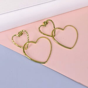 Stainless Steel Cubic Earrings  for Women and Girls Hollow Out Love Heart Good Quality No Change Color BS250301038