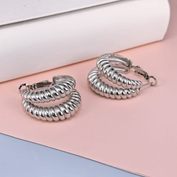 Stainless Steel Cubic Earrings  for Women and Girls Smooth Good Quality No Change Color BS250301088