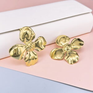 Stainless Steel Cubic Earrings  for Women and Girls Cross Good Quality No Change Color BS250301099