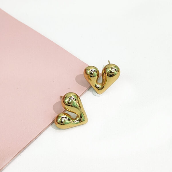 Stainless Steel Earrings Irregular Love Heart Good Quality No Change Color For Women Girls BS24110066