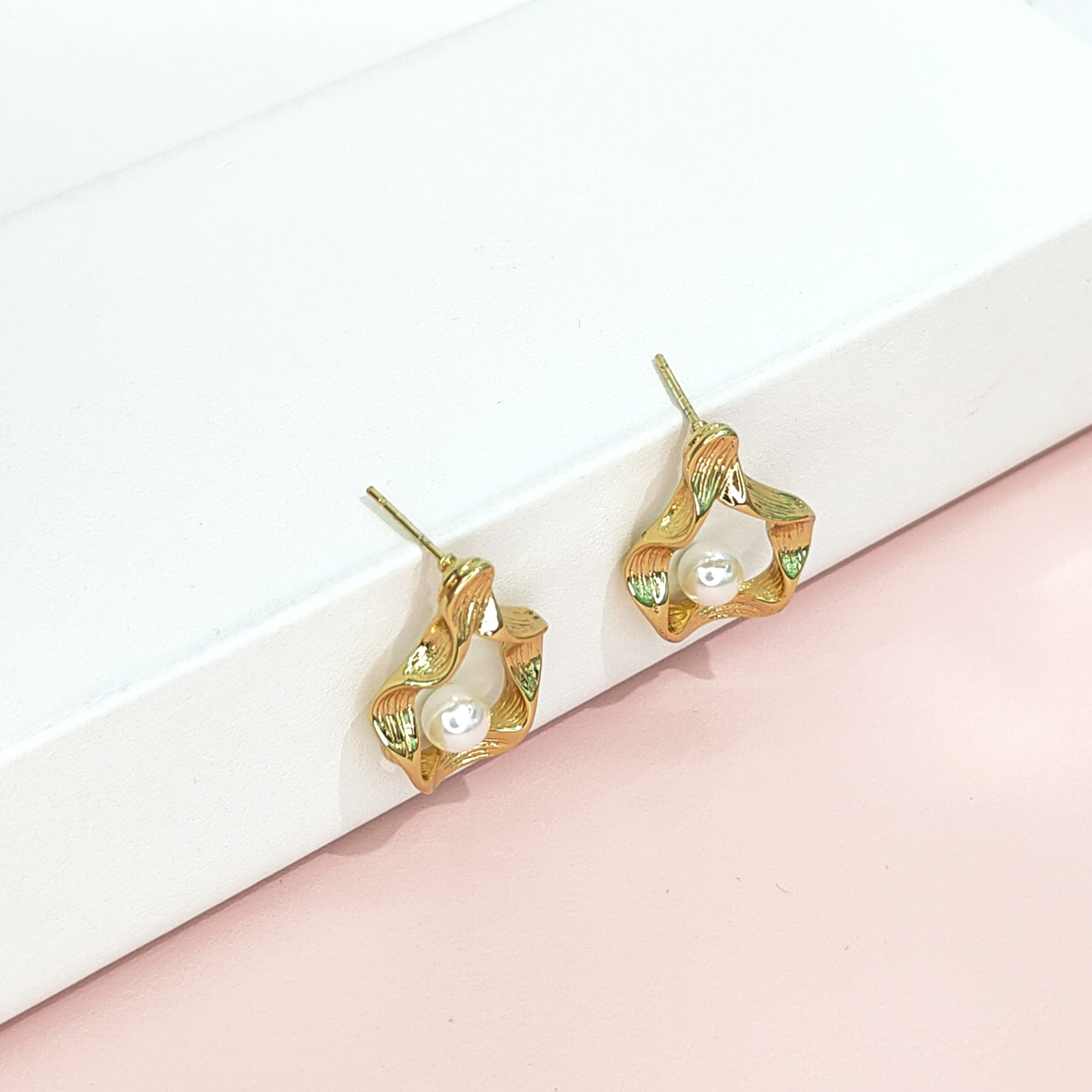 Stainless Steel Earrings Geometric pearl inlayGood Quality No Change Color For Women Girls BS24110086