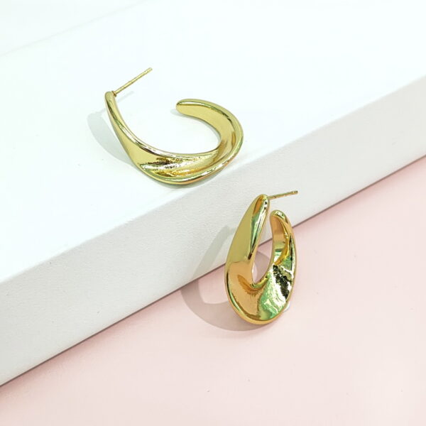 Stainless Steel Earrings Glossy C Shape Good Quality No Change Color For Women Girls BS24110123