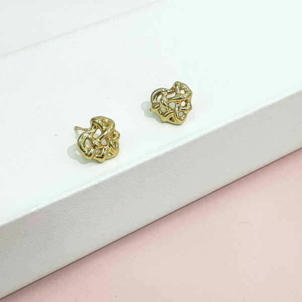 Stainless Steel Earrings Knitting  Hallowed Heart Good Quality No Change Color For Women Girls BS24110131