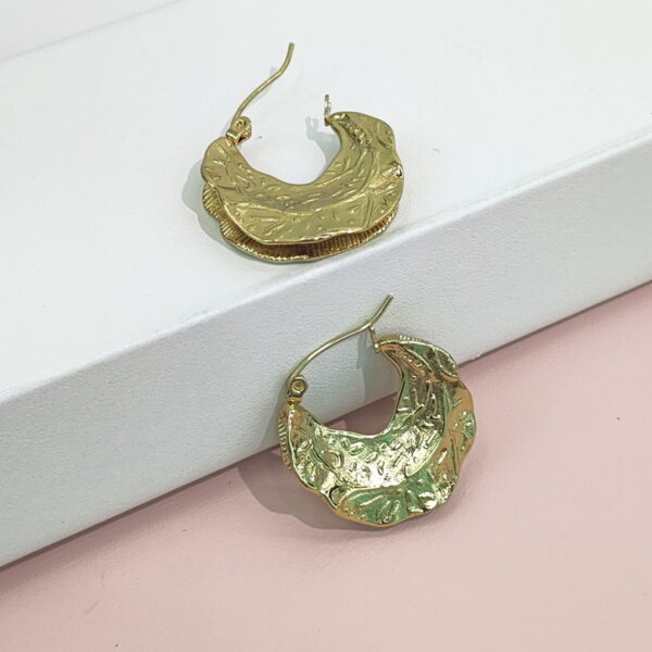 Stainless Steel Earrings Textured C Shaped Good Quality No Change Color For Women Girls BS24110178