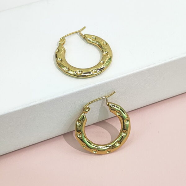 Stainless Steel Earrings Textured C Shaped Good Quality No Change Color For Women Girls BS24110186