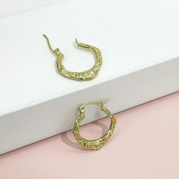 Stainless Steel Earrings Textured C Shaped Good Quality No Change Color For Women Girls BS24110191