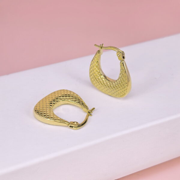 Stainless Steel Earrings  for Women and Girls C Shape Good Quality No Change Color BS2503270060