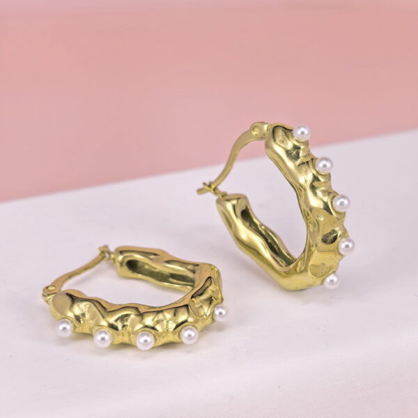 Stainless Steel Earrings  for Women and Girls C Shape Good Quality No Change Color BS2503270101