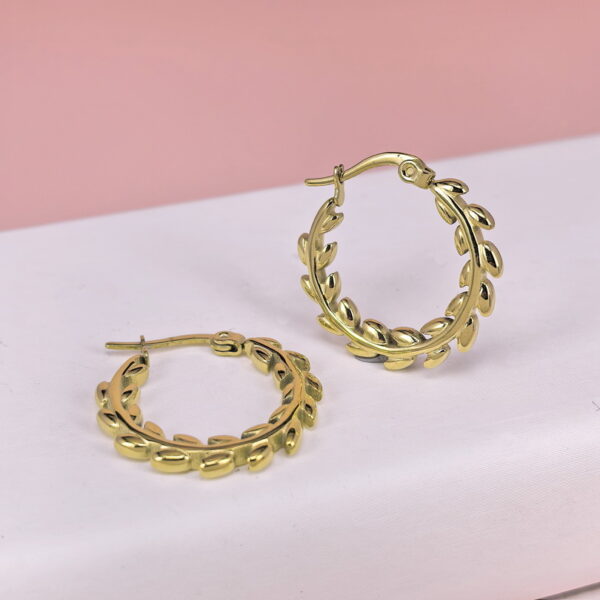 Stainless Steel Earrings  for Women and Girls C Shape Good Quality No Change Color BS2503270106