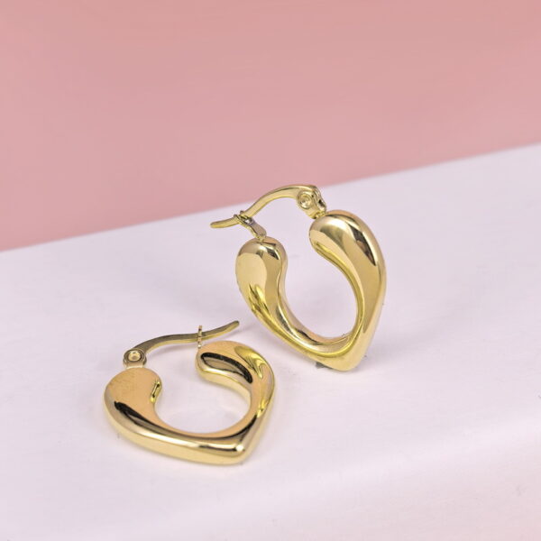 Stainless Steel Earrings  for Women and Girls C Shape Good Quality No Change Color BS2503270107