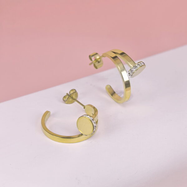 Stainless Steel Earrings  for Women and Girls C Shape Good Quality No Change Color BS2503270127