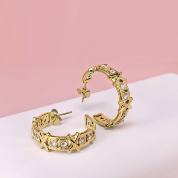 Stainless Steel Earrings  for Women and Girls C Shape Good Quality No Change Color BS2503270139