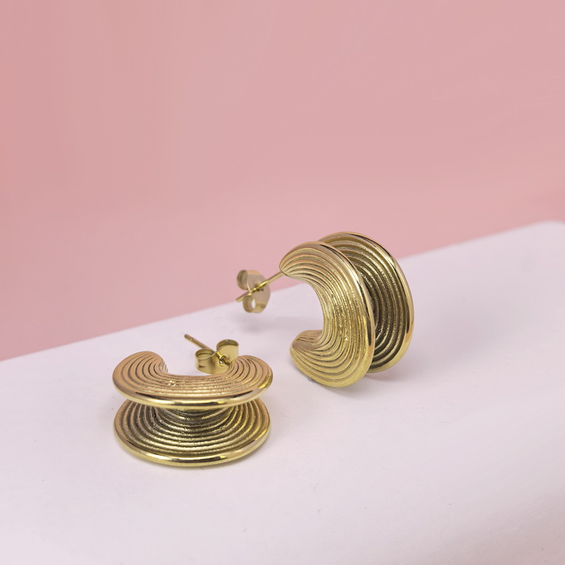Stainless Steel Earrings  for Women and Girls C Shape Good Quality No Change Color BS2503270143