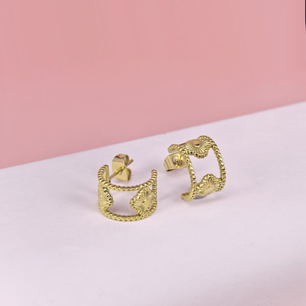 Stainless Steel Earrings  for Women and Girls C Shape Good Quality No Change Color BS2503270195