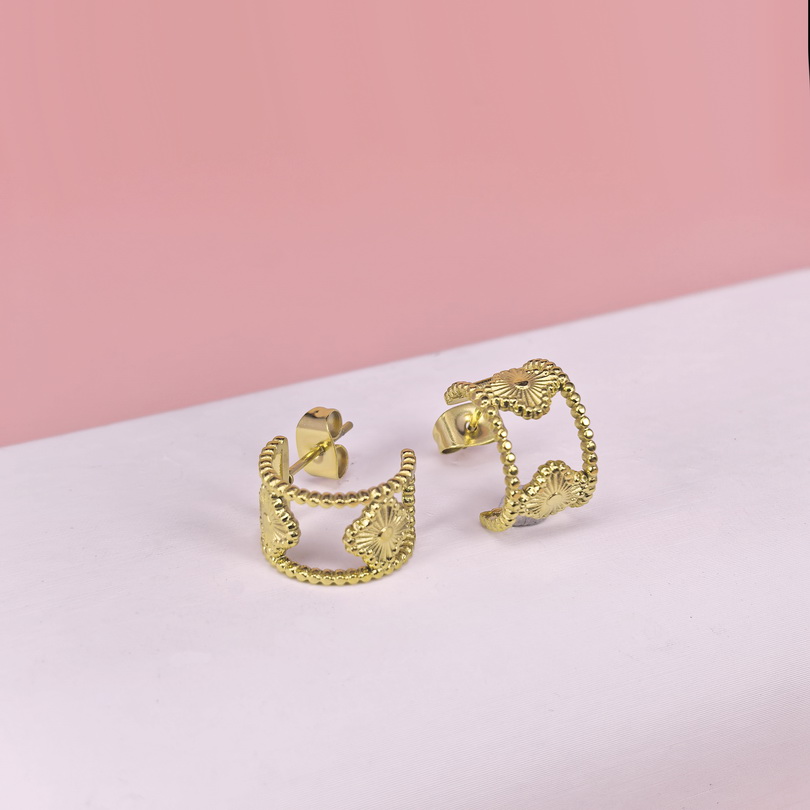 Stainless Steel Earrings  for Women and Girls C Shape Good Quality No Change Color BS2503270195