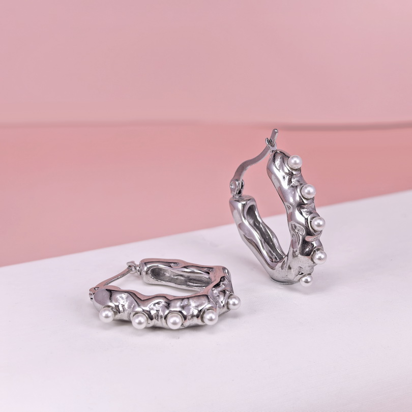 Stainless Steel Earrings  for Women and Girls C Shape Good Quality No Change Color BS2503270200