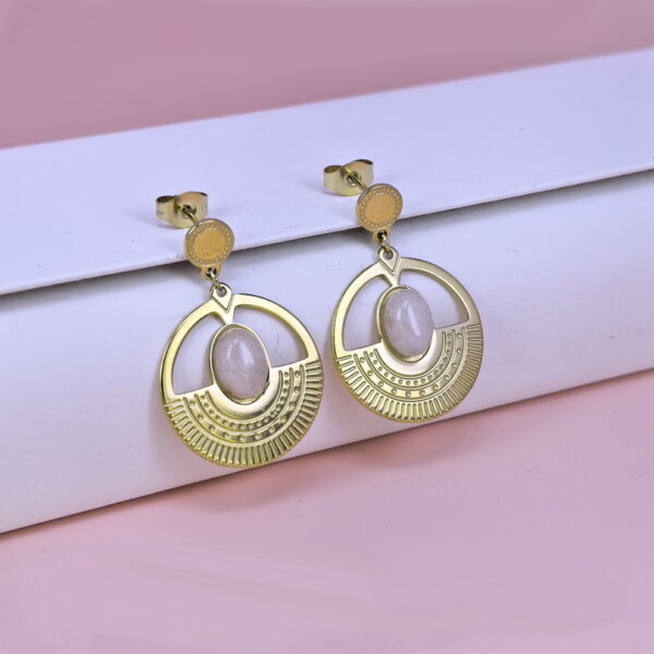 Stainless Steel Earrings  for Women and Girls Round With Stone Good Quality No Change Color BS2503270203