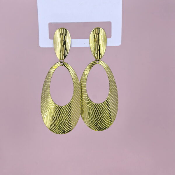 Stainless Steel Earrings  for Women and Girls Oval Good Quality No Change Color BS2503270311