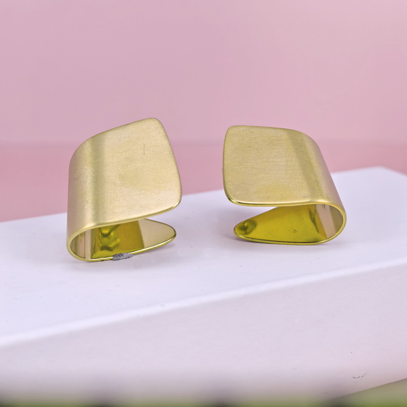 Stainless Steel Earrings  for Women and Girls Geometric Good Quality No Change Color BS2503270432