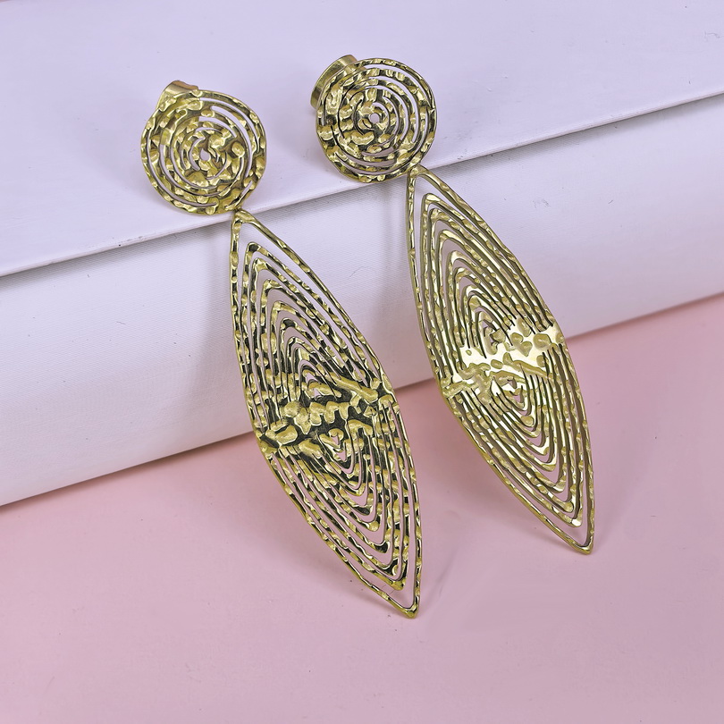 Stainless Steel Earrings  for Women and Girls Hollow-Out Good Quality No Change Color BS2503270537