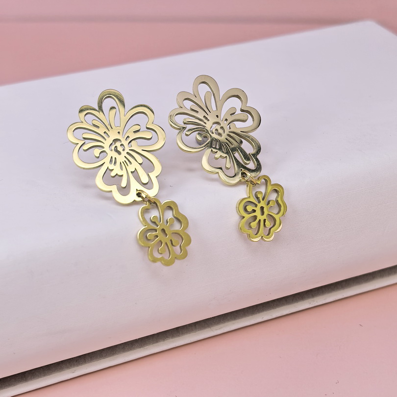 Stainless Steel Earrings  for Women and Girls Hollow-Out Good Quality No Change Color BS2503270543