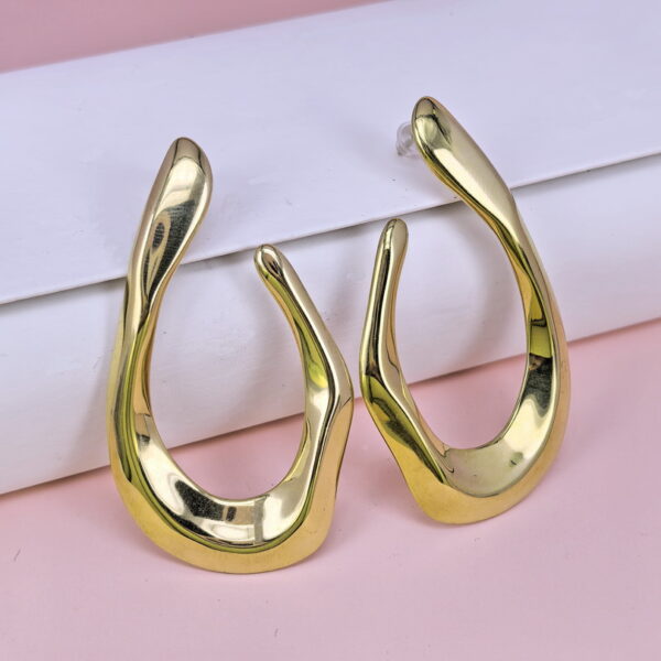 Stainless Steel Earrings  for Women and Girls Smooth Good Quality No Change Color BS2503270559