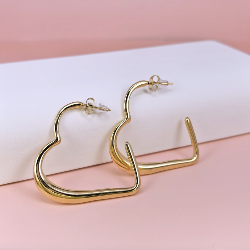 Stainless Steel Earrings  for Women and Girls Love Heart Good Quality No Change Color BS2503270598