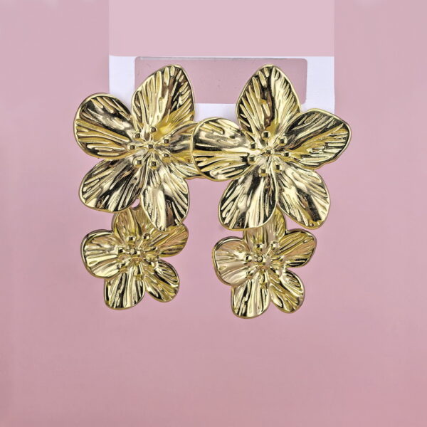 Stainless Steel Earrings  for Women and Girls Flowers Good Quality No Change Color BS2503270650