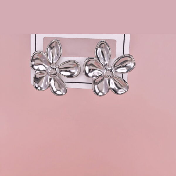 Stainless Steel Earrings  for Women and Girls Flowers Good Quality No Change Color BS2503270660